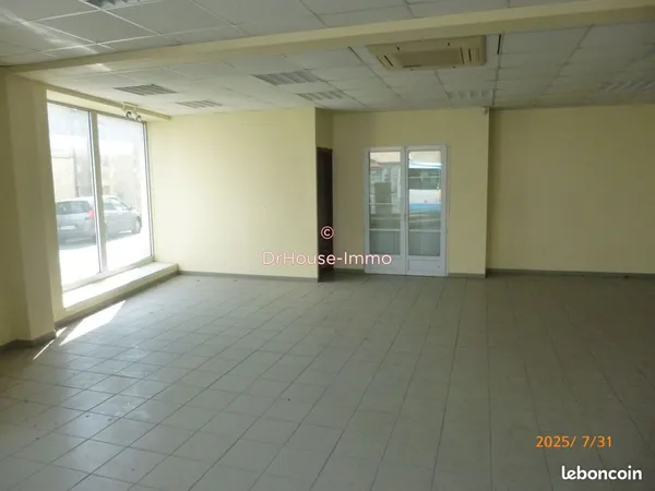 Immeuble 700 m² 
