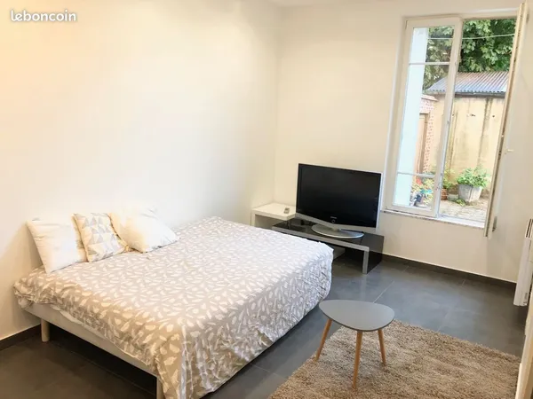 Studio VItry 300m Gare 