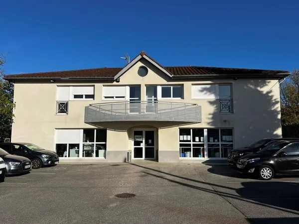 Bureaux 450 m² 