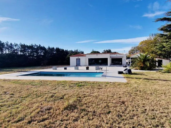 Demeure 5 pièces 285 m² 