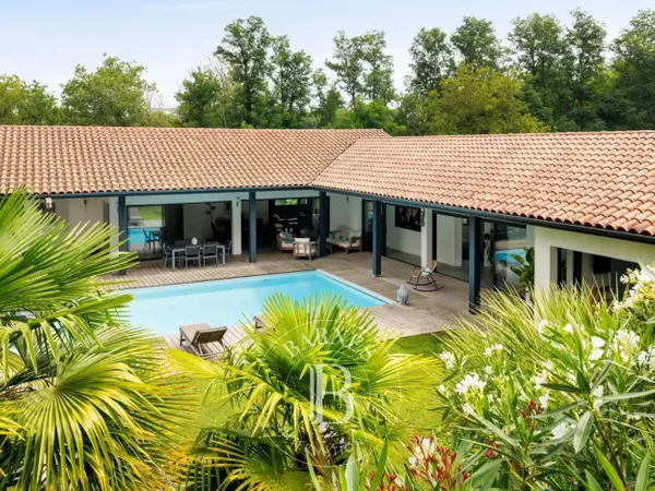 AHETZE - MAISON CONTEMPORAINE AU CALME PARFAIT 