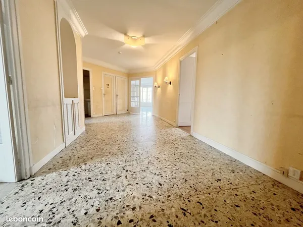 Appartement 4 pièces 126 m² 
