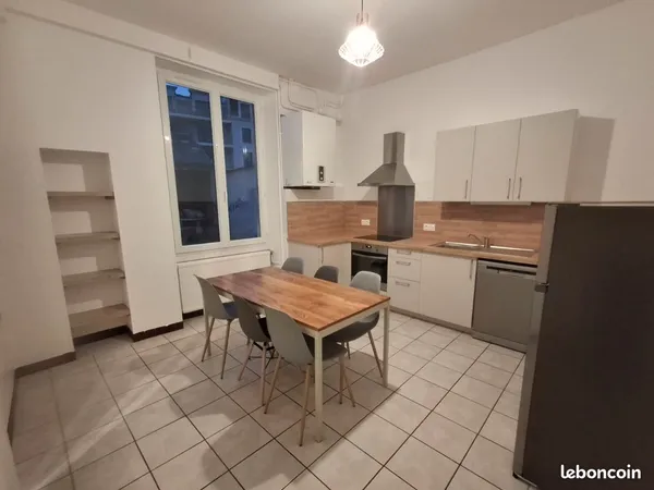 Maison 4 chambres à louer quartier Marronniers 