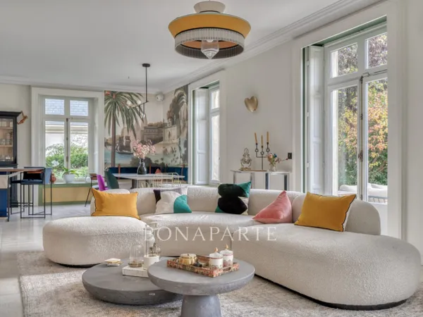 Maison d'exception avec jardin 