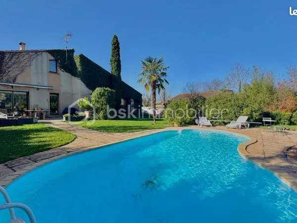 Maison 5 pièces 192 m² 