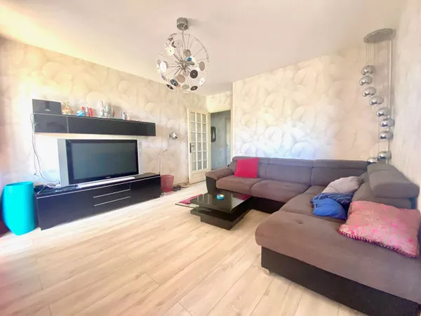 Appartement 4 pièces 73 m² 