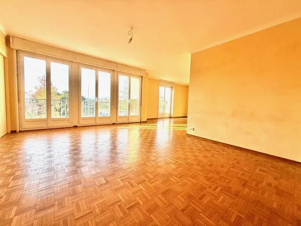 Appartement 5 pièces 121 m² 