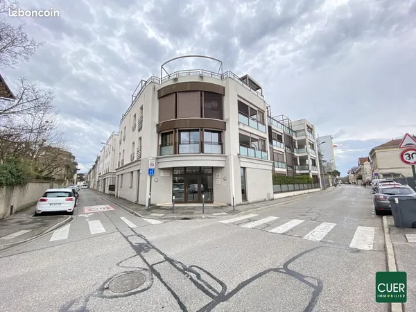 Appartement 3 pièces 79 m² 