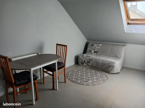 Studio meublé 