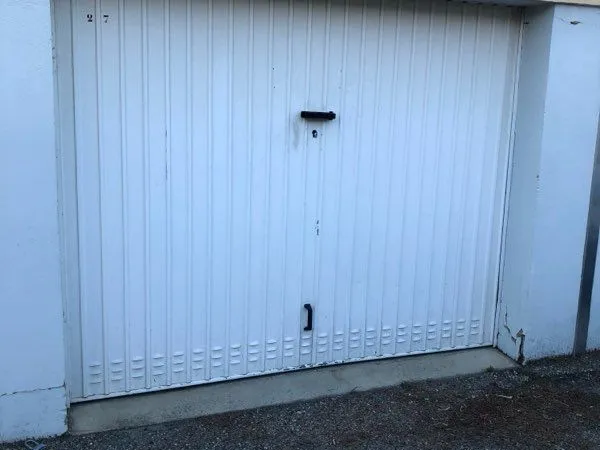 Garage/ box 