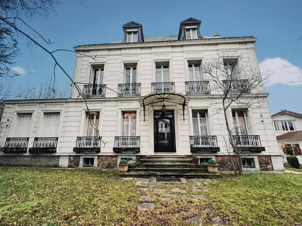 Maison 12 pièces 363 m² 