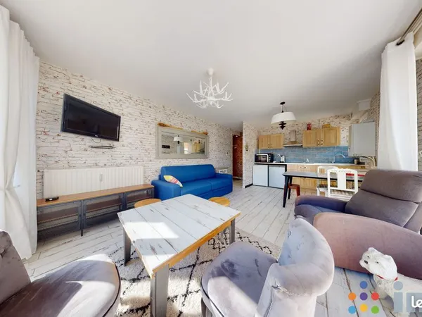 Studio 1 pièce 32 m² 