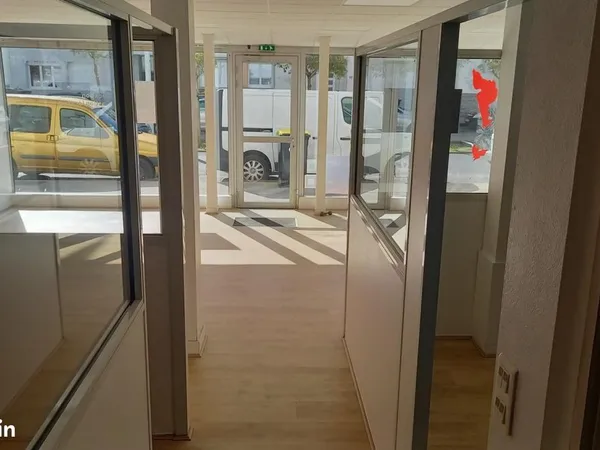 Local commercial 87 m² 