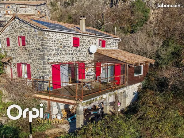 Villa 6 pièces 144 m² 