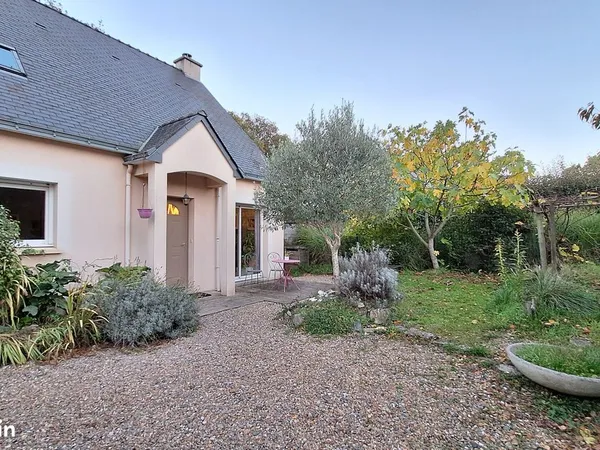 Maison 8 pièces 145 m² 