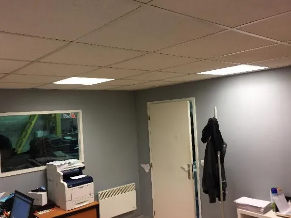 Local d'activité 200 m² 