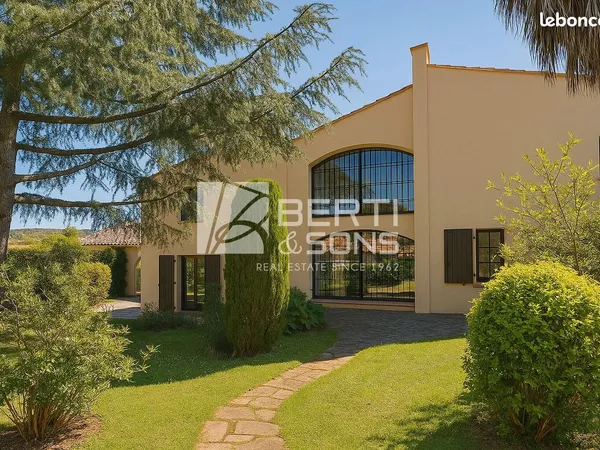 Maison 5 pièces 193 m² 
