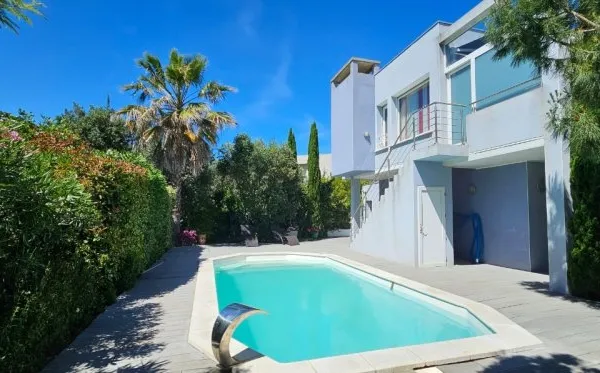 Superbe maison contemporaine toit plat T5 quartier Villeroy proc