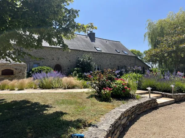 SAINT CAST LE GUILDO - Belle longère nichée en campagne