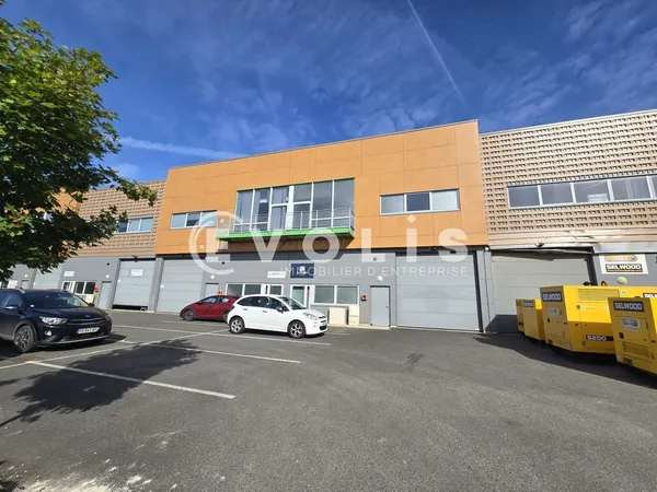 Locaux d'activité - A LOUER - 339 m² non divisibles 