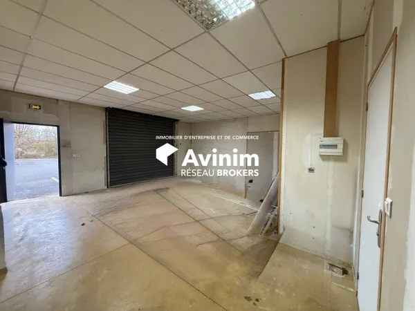 Entrepôt 85 m² 