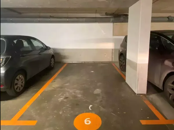 Parking 12 m² 