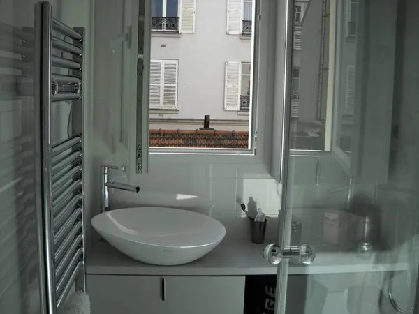 Studio 1 pièce 16 m² 