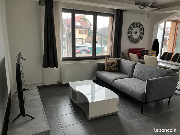 À louer grand F2 