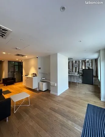 Bureau 287 m² 