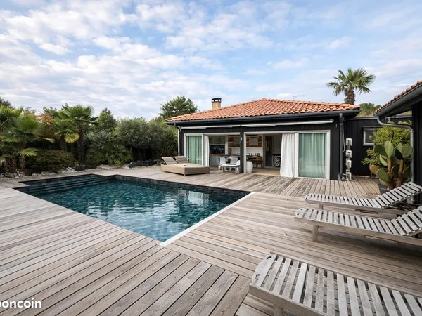 Propriété 6 pièces 210 m² 