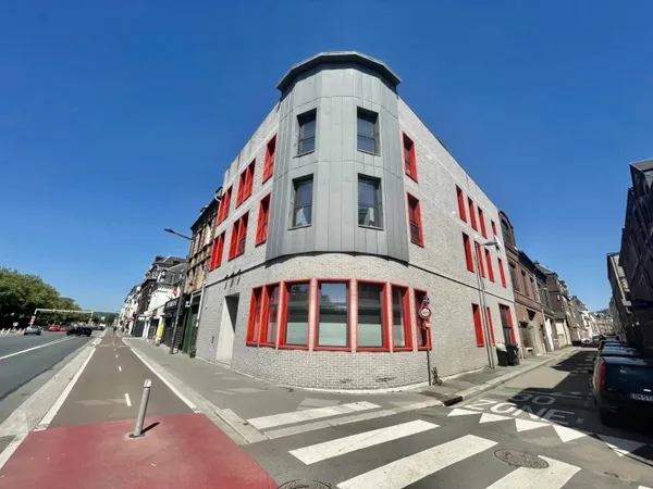 Local 270 m² 