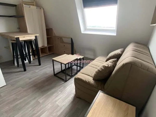 Studio 1 pièce 13 m² 