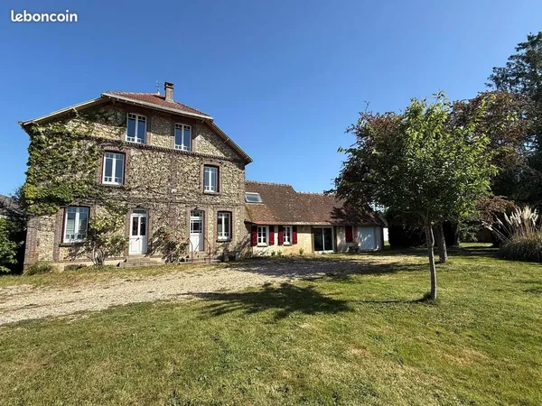 PROCHE ÉVREUX, maison bourgeoise avec dépendances et terrains divisibles.priete 