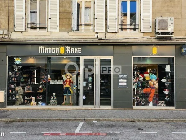 Local commercial 105 m² 