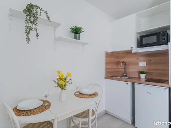 🏡 Studio meublé avec parking en sous-sol à louer - Quartier Prébendes Tours 