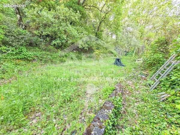 Terrain 447 m² TOURVES 