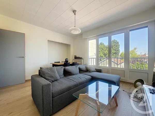 Appartement 4 pièces 60 m² 