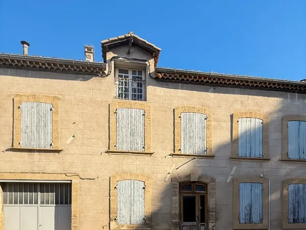Maison de village de caractère ? Gros potentiel ? Centre de Saint-Cannat 