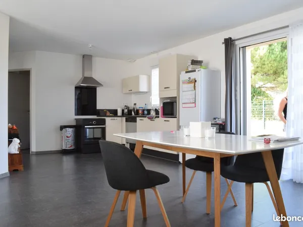 Pavillon 3 pièces 80 m² 