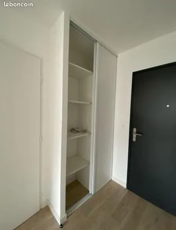 Studio 1 pièce 21 m² 