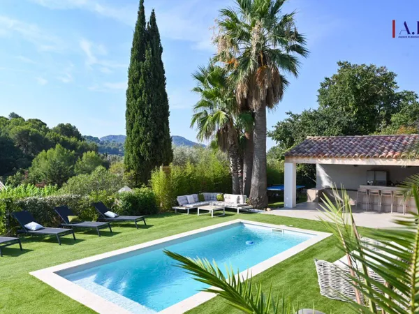 Maison 5 pièces 142 m² 