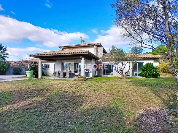 Maison 5 pièces 160 m² 