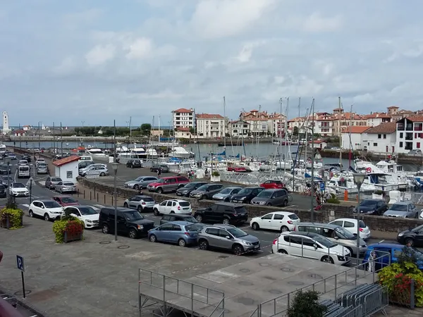 CIBOURE - APPARTEMENT T3 VIDE 