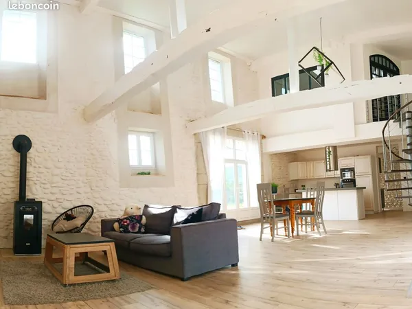 Maison de caractère en pierre de 195m2 