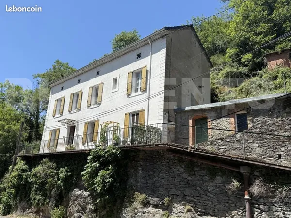 Maison 6 pièces 143 m² 