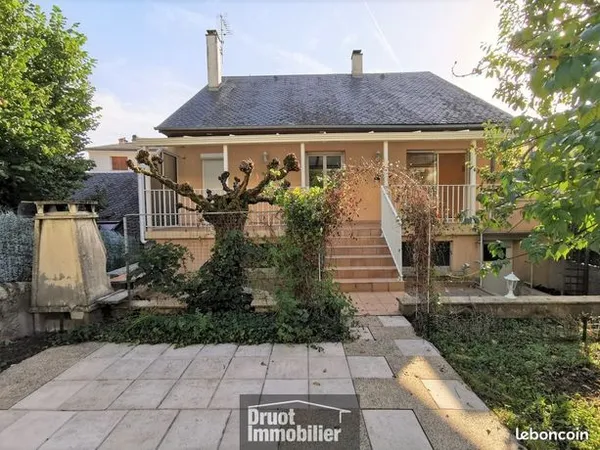 Maison 5 pièces 146 m² 