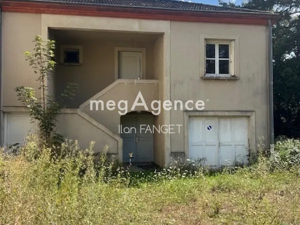 À VENDRE - Villa à rénover intégralement de 150m2 dans un cadre d'exception à Cuzieu avec 900m2 