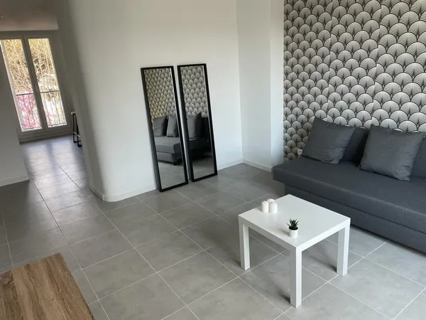 APPARTEMENT T3 MEUBLEE A MALPASSE 