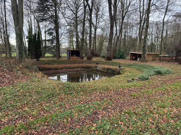 EXCEPTIONNEL et RARE! Terrain de 20232m2 dont 1000m2 constructibles aux portes d'Amiens 