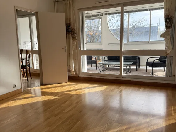 DISPO DE SUITE - CHOLET APPT T5 95m2 800EUR+190EUR CHARGES 